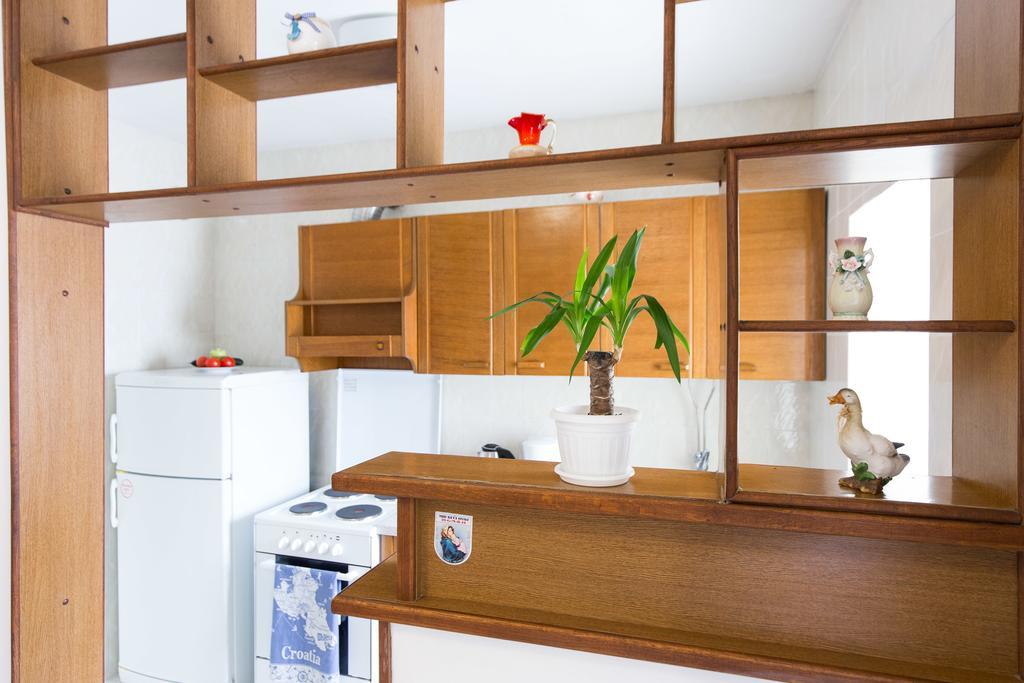 Holiday Home Mery By El-Pi Tours Malinska Bagian luar foto